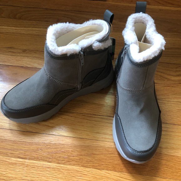 🌨 Earth Gray Suede Waterproof Ankle Boot 🌨 - Picture 1 of 9